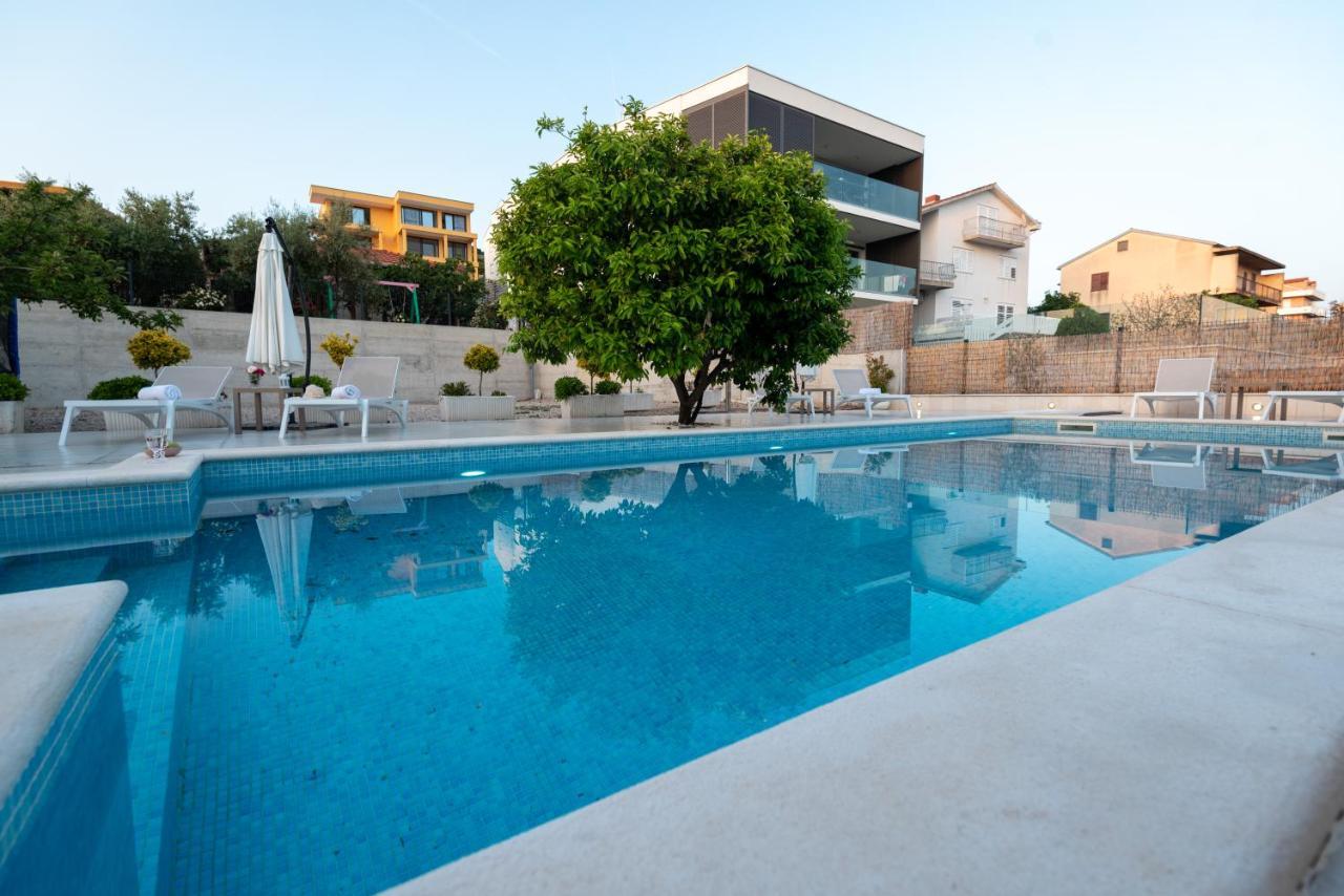Villa Sun Gardens à Šibenik Extérieur photo
